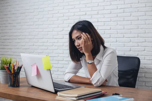 Desperate Businesswoman Worried Office — Stock Photo, Image