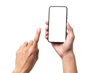 Boş ekran ile cep telefonu tutan el adamı kırpma yolu ile beyaz arkaplanda izole