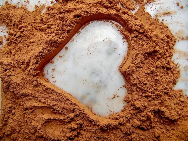Cacao Polvere Forma Cuore Fondo Chiaro — Foto Stock