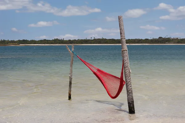 Single red hammock at Jericoacoara, Brazil — Stock Photo, Image