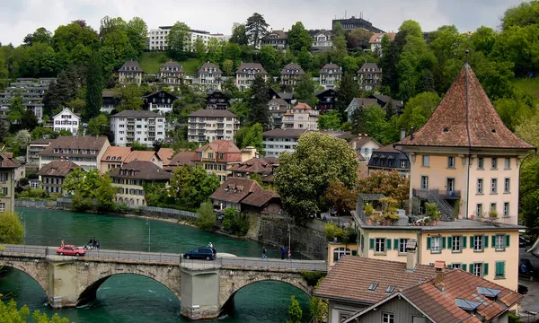 スイス ベルン、川アーレ橋します。 — ストック写真