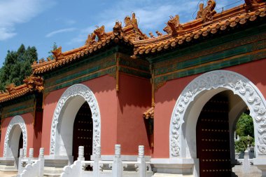 Kunming, Çin: Pekin evrensel bahar bahçe kapısında