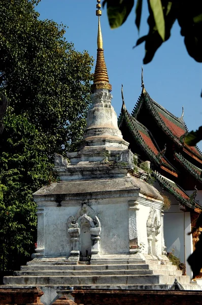 Chiangmai, Thailand: Chedi im Wat Phra SA — Stockfoto