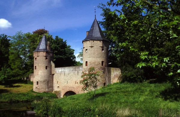 Amersfort, the Netherlands: c. 1430 Monnikendam Water Gate — Stock Photo, Image