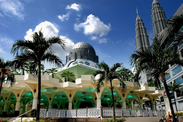 Kuala Lumpur, Malasia: Mezquita Masjid Asy-Syakirin — Foto de Stock