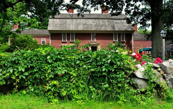 Садбери, Массачусетс: 1716 Wayside Inn — стоковое фото
