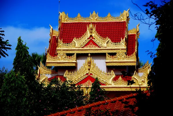 Georgetown, Malezja: dhammikarama Birmy Buddyjskiego rozciągacza — Zdjęcie stockowe