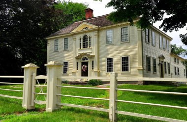 Coventry, ct: basiret crandall ev