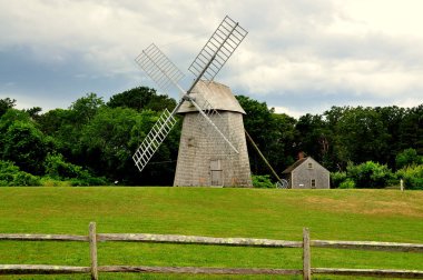 Brewster, MA: 18th century Higgins Farm Windmill clipart