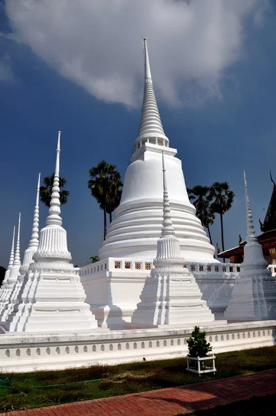 Ayutthaya, Tailandia: Wat Suwan Dararam Chedis — Foto de Stock