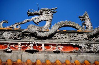 pengzhou, Çin: shi Dragon'da çatı katı fo Budist tapınağı