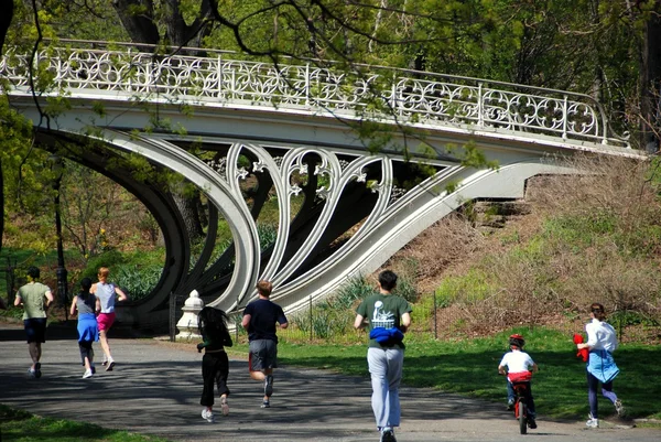 NYC: jogging w parku Centralnym — Zdjęcie stockowe