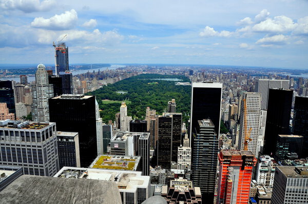 NYC: View from Top of the Rock at 30 Rockefeller Center to Central Park and upper Manhattan