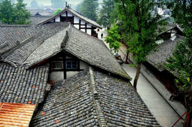 Langzhong antik kenti, Çin: zhuangyuan sokak çatılarının üzerinden görünüm