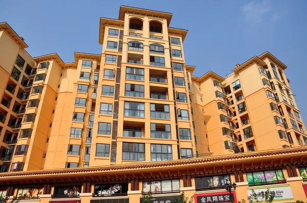 Pengzhou, China: Classic Mansions Luxury Apartment Buildings — Stock Photo, Image