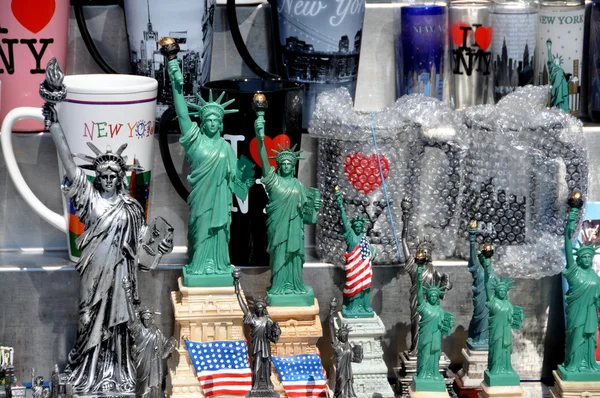 NYC: Lembranças vendidas no Battery Park — Fotografia de Stock