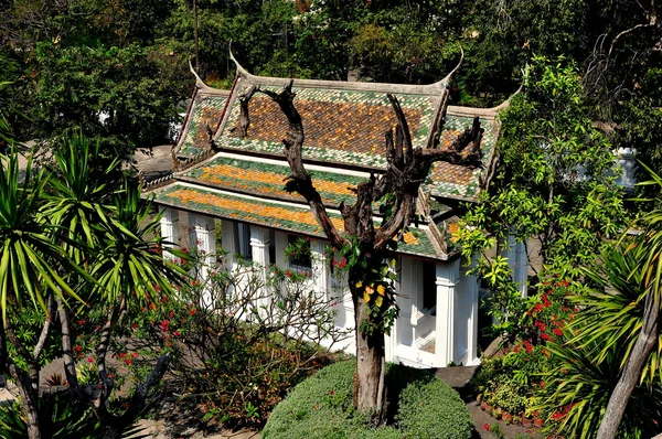 Saraburi, Thailandia: Padiglione del Tempio e Gardes a Wat Phra Phutthabat — Foto Stock