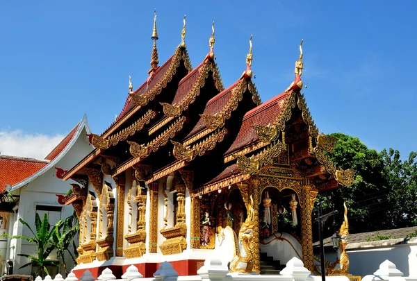 Chiang mai, thailand: vihan hall op wat hua kuang — Stockfoto