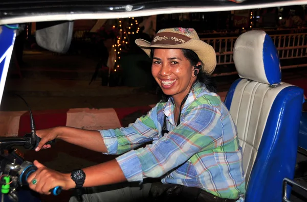 Chiang Mai, Thailand: SmilingTul-tuk Driver — Stock Photo, Image