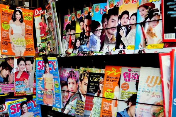 Chiang Mai, Thailand: Display of Thai Magazines — Stock Photo, Image