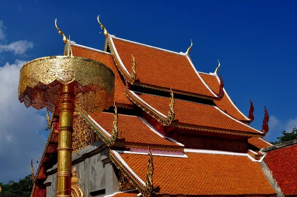 Chiang Mai, Tailândia: O Grande Ubosot em Wat Doi Suthep — Fotografia de Stock