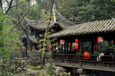Chengdu, Çin: kapalı köprü jin li sokak Park