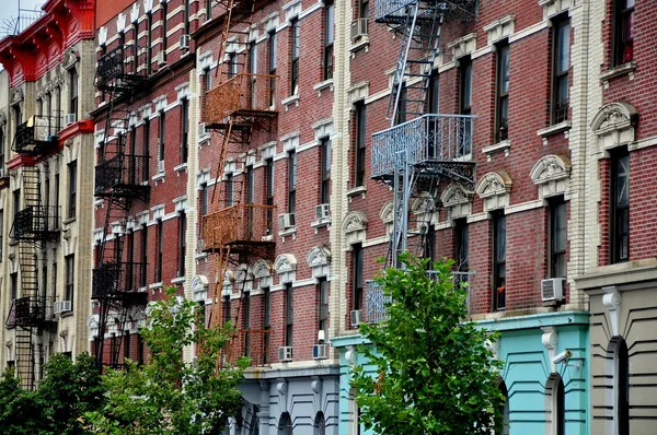 NYC: edifícios de cortiço lado oeste — Fotografia de Stock