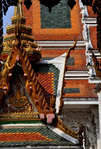 Bangkok, Thailand: Wat Hua Lamphong — Stock Photo, Image