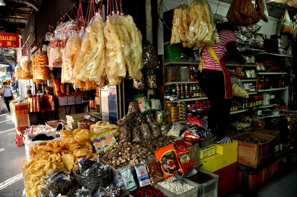 Bangkok, Thajsko: čínský obchod s potravinami v čínské čtvrti — Stock fotografie