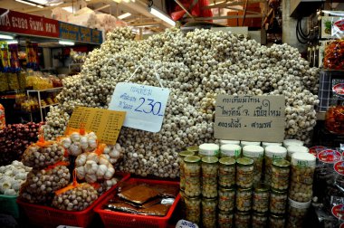 Bangkok, Tayland: höyükleri, taze sarımsak veya tor kor market