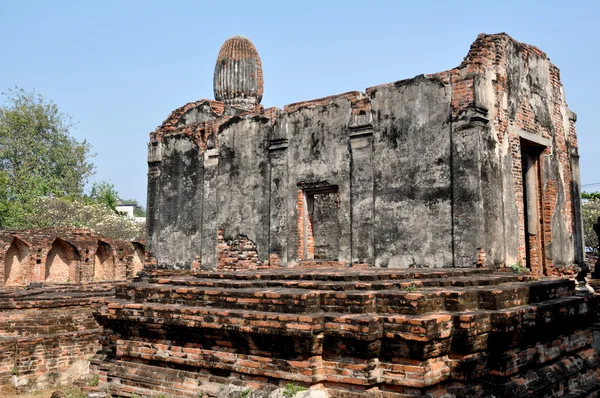 华富里，泰国： phra 斯里兰卡 rattahana 玛哈泰寺 — 图库照片