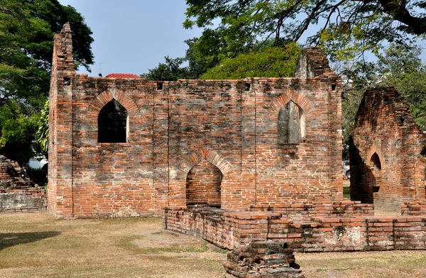 Lopburi, thailand: Koninklijk Pakhuis ruïnes op koning narai de Paleis — Stockfoto