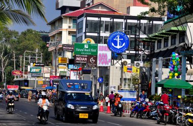 Pattaya, Tayland: turistlerin alışveriş Hatıra Eşyası için