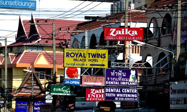 Pattaya, Thailand: Wires and Shop Signs on Second Road — Stock Photo, Image