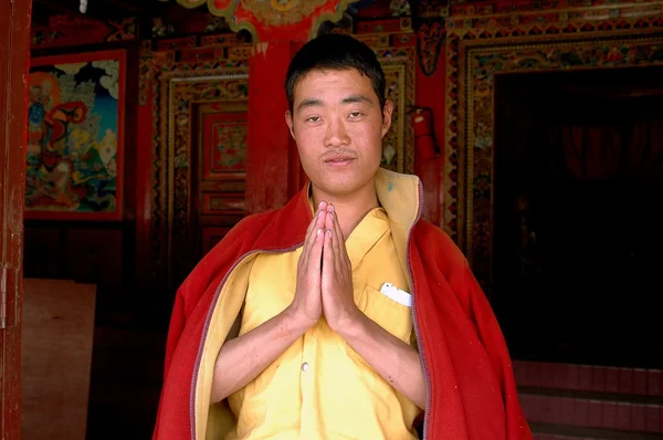 Gamel, Chine : Moine tibétain au temple Chador Gonchen — Photo