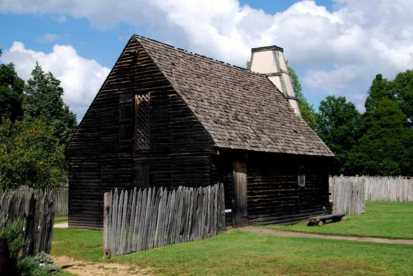 St. Mary's City, Maryland : Maison en bois du XVIIe siècle — Photo