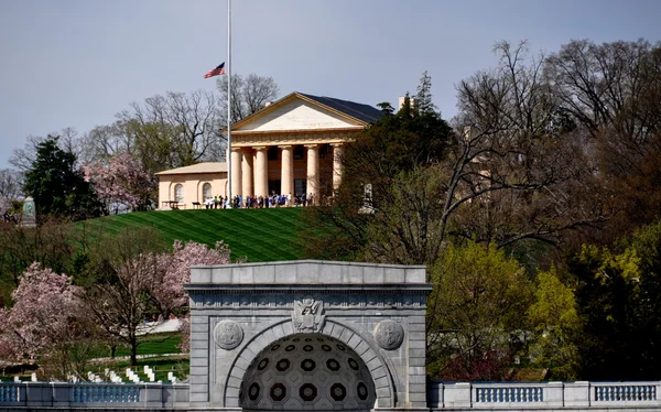 Arlington, va: arlington house na Arlingtonském Národním hřbitově — Stock fotografie