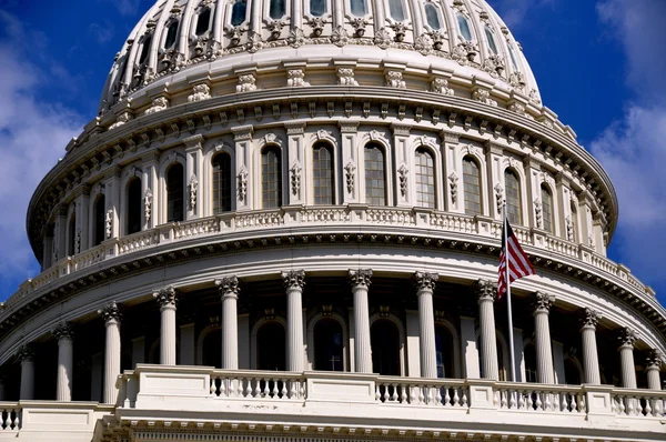 Washington, dc: kuppel des US-hauptstadtgebäudes — Stockfoto