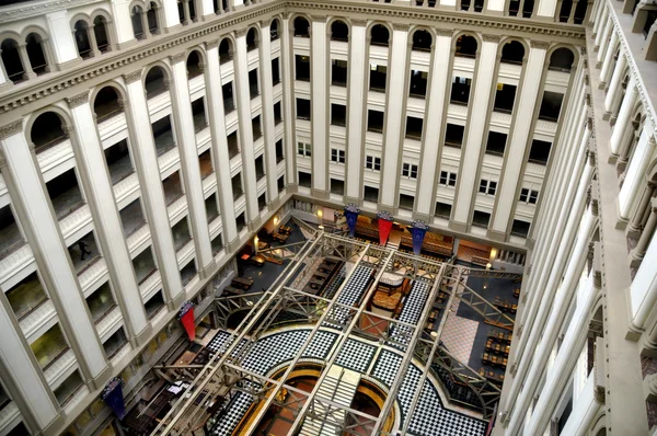 Washington, dc: atrium starego postu budynek biurowy — Zdjęcie stockowe