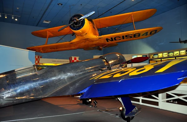 ワシントン、dc： nasa の博物館でビンテージ航空機 — ストック写真
