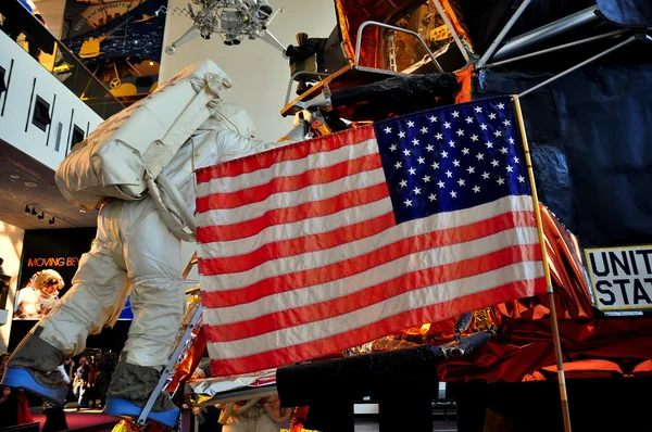 Washington, DC: Lunar Lander Exhibit at NASA Museum — Stock Photo, Image