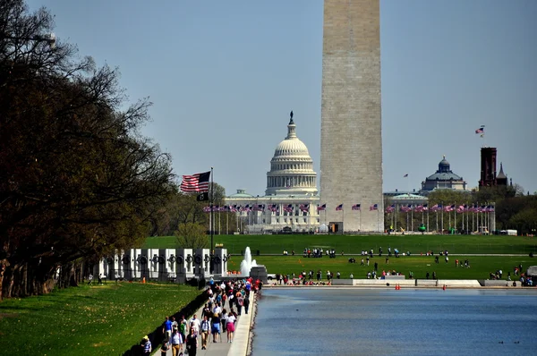 Washington, DC: Vista para Washington Monumento e Capitólio — Fotografia de Stock