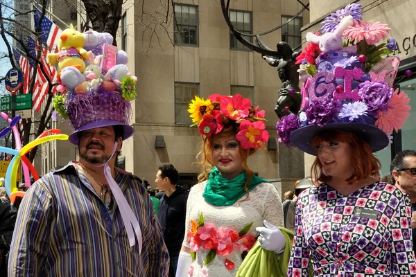 NYC: mensen op easter parade — Stockfoto