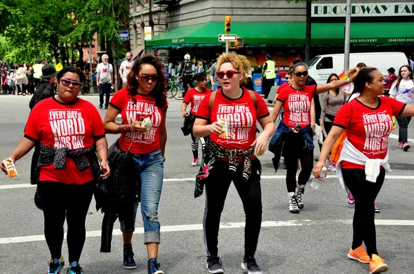 Нью-Йорк: Прогулка СПИДа 2014 — стоковое фото