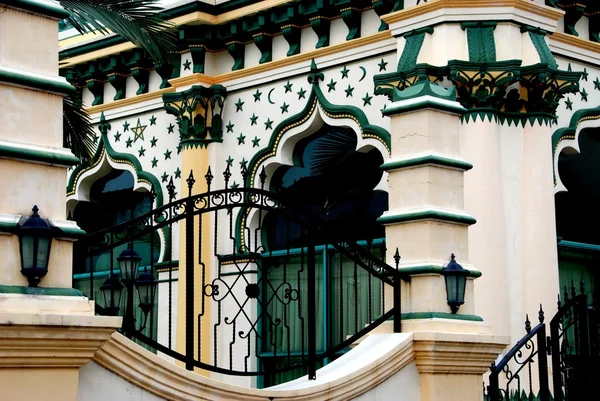 Сингапур: Мечеть Абдула Гаффура — стоковое фото