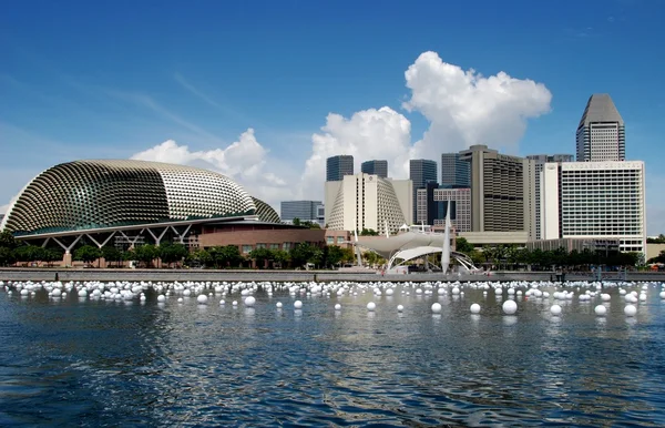 Singapur: Teatros en la Bahía y Hoteles — Foto de Stock