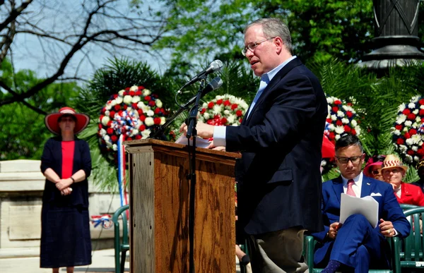 NYC: Il commissario Scott Stringer interviene alle cerimonie del Memorial Day — Foto Stock