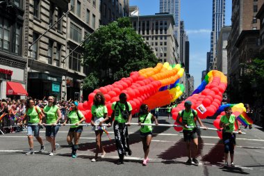 NYC: 2014 Eşcinsel gurur geçit töreni