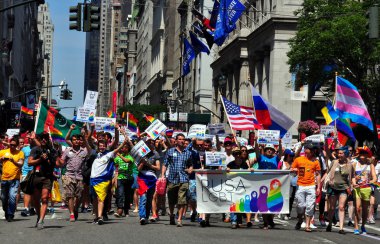 NYC: 2014 Eşcinsel gurur geçit töreni