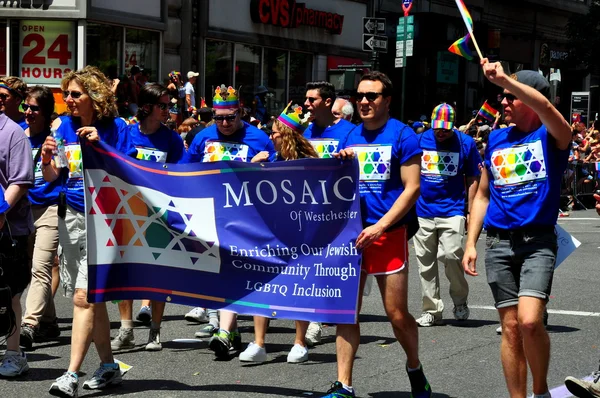 NYC: Desfile del Orgullo Gay 2014 —  Fotos de Stock